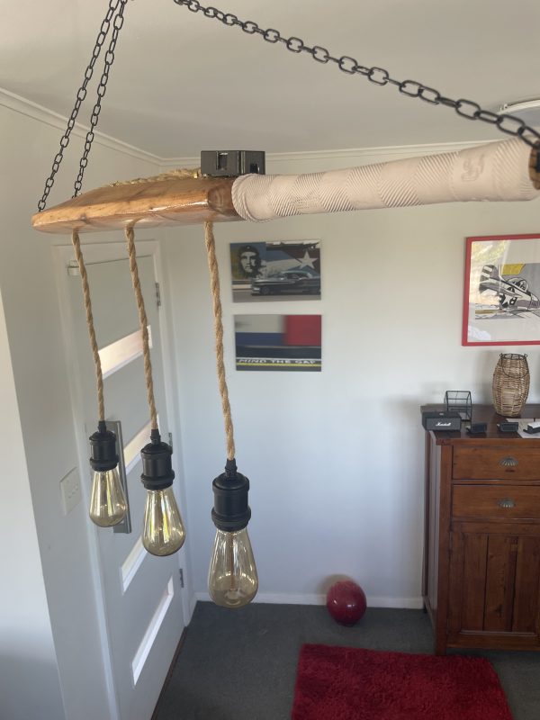 Cricket bat chandelier - Image 3